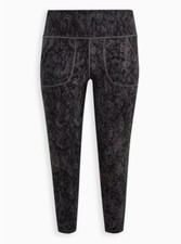 Torrid Pocket Crop Active Legging Performance Core Snake Grey 3 3X 22 24 E00841