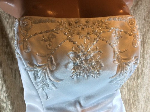 Jim Hjelm Wedding Dress~Style 4202~Strapless~Sweetheart~Beaded Bodice Floral~10 - Picture 2 of 12