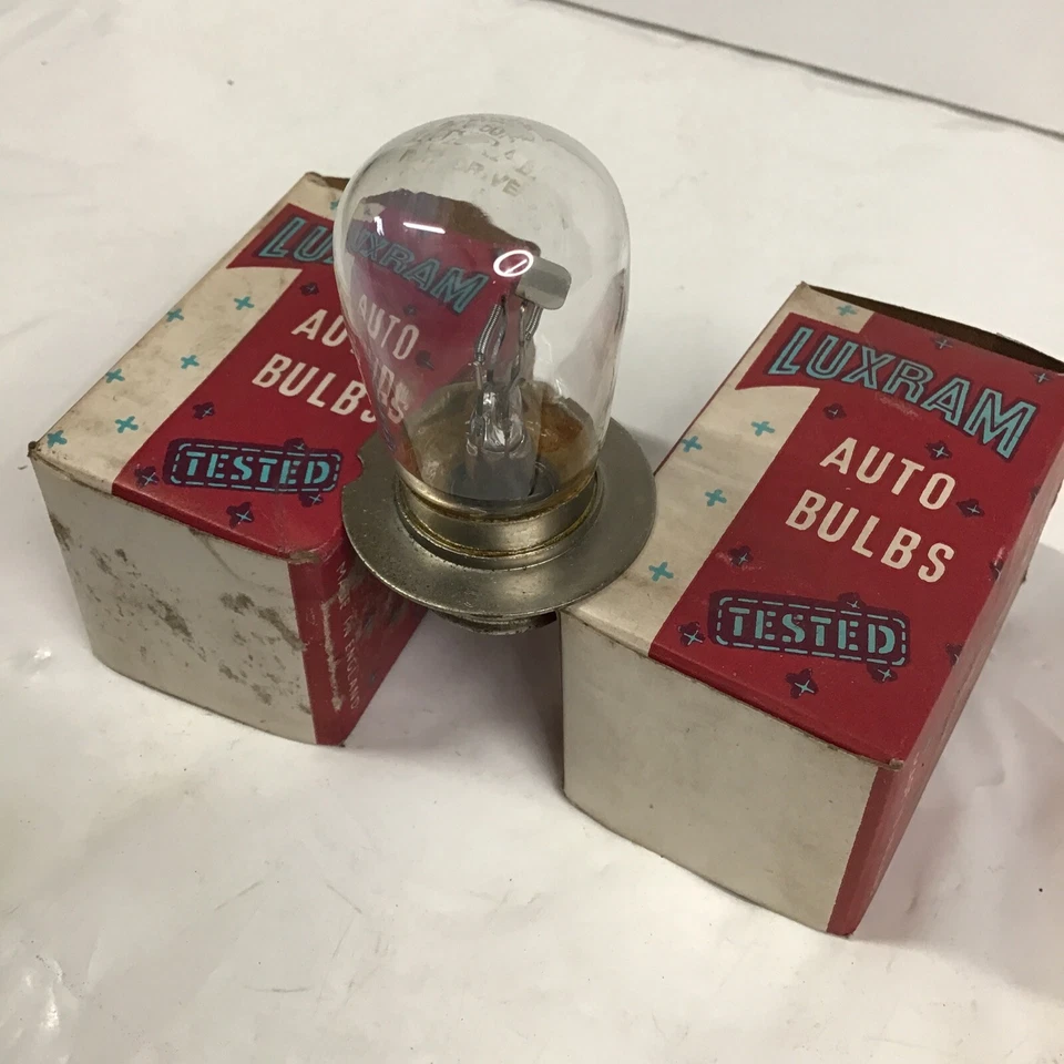 Headlight Bulbs 50/40W No. 414 NOS Austin Daimler Singer Rolls Standard Morgan - Image 2 of 3