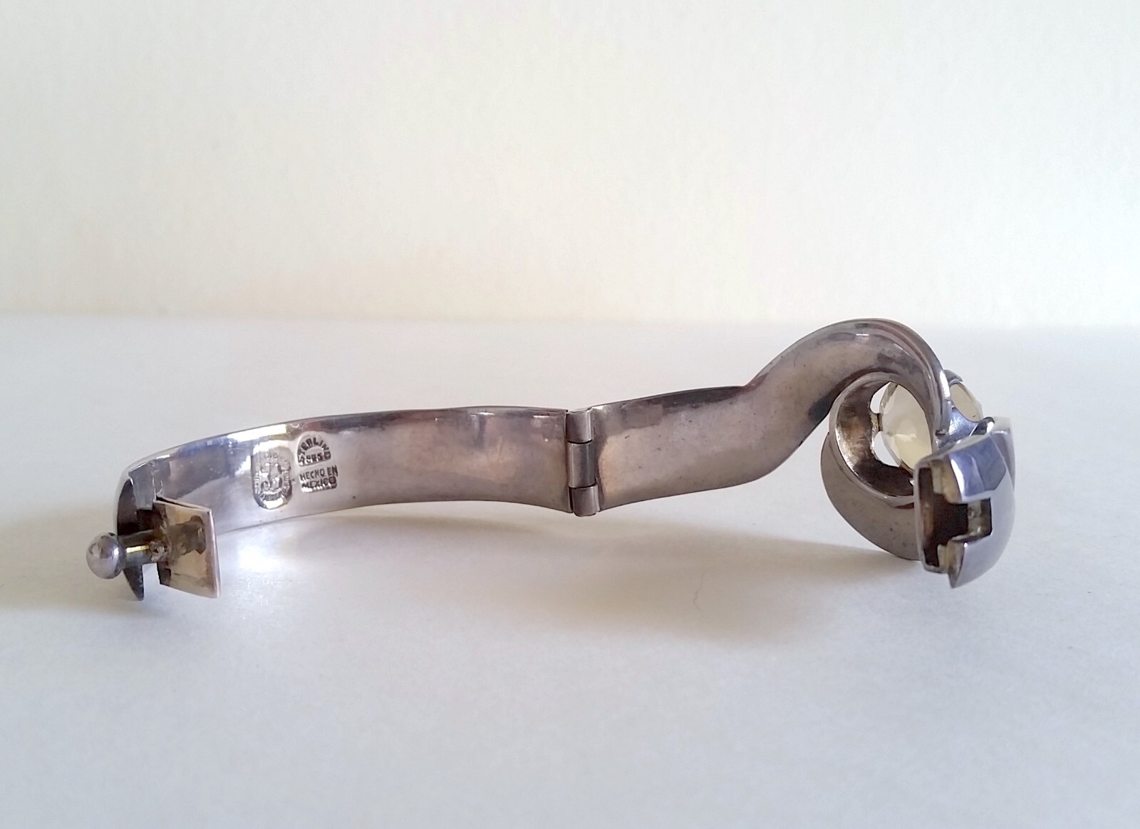 Los Ballesteros Modernist Statement Cuff Bracelet… - image 10