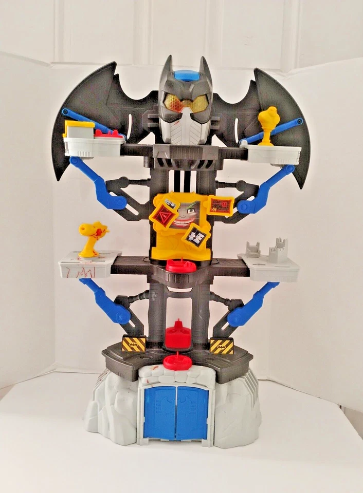 Imaginext DC Super Friends Batman Batcave Transforming Juego Foto 2 de 4