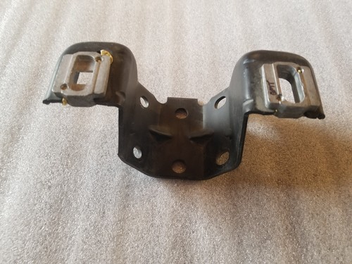 1973 - 1987 Chevrolet GMC Truck /73-91 Suburban Steering Column Mounting Bracket - Picture 6 of 6