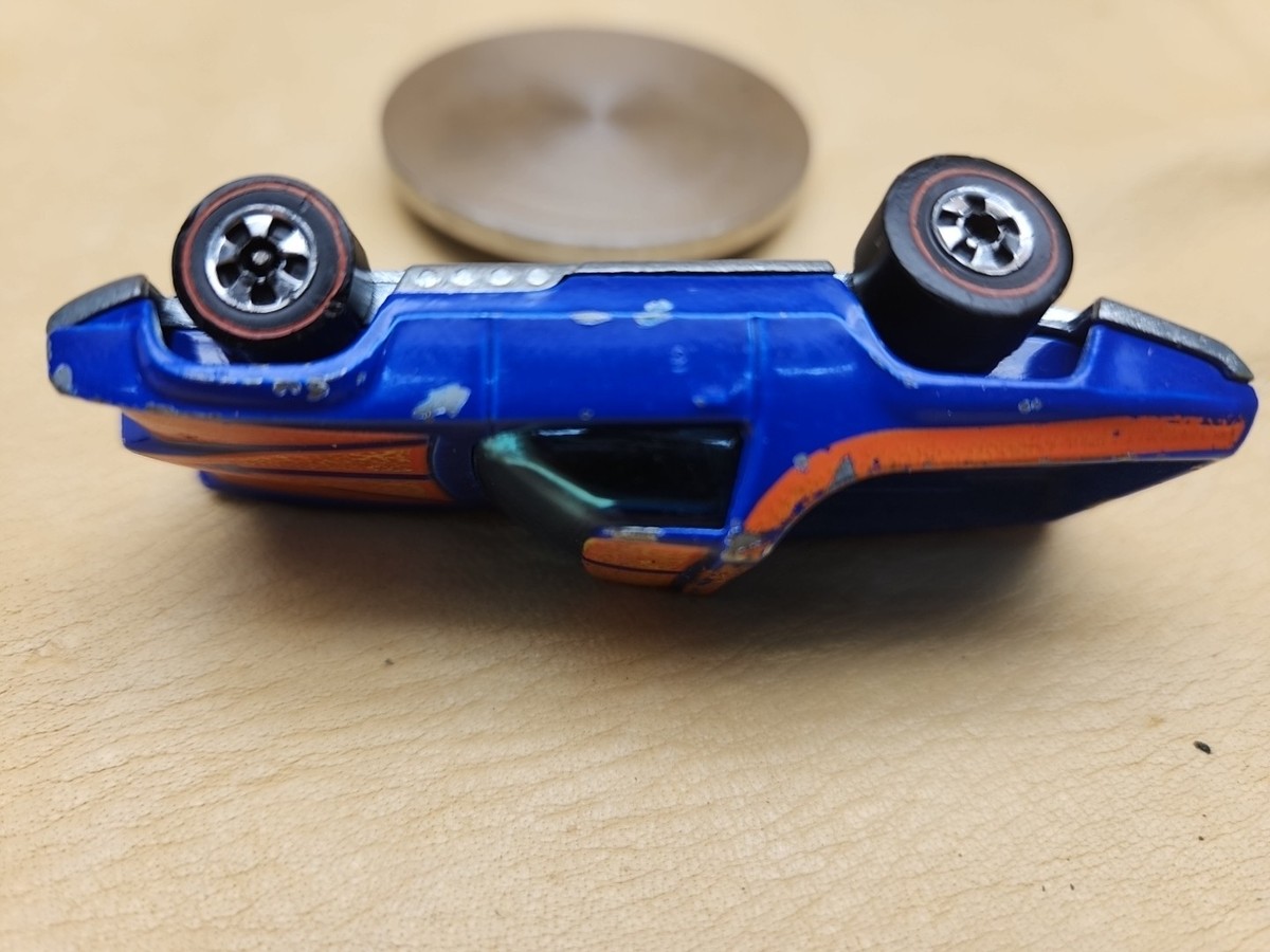ミニカー Hot Wheels Redline Breakaway Bucket REDLINE 1974 Breakaway Bucket Hot Wheel MUST SEE CONDITION
