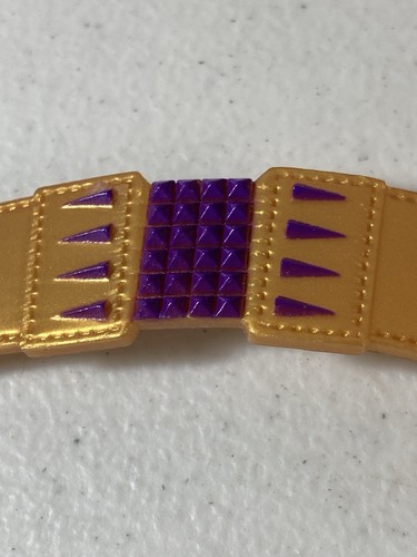 Monster High - Day At The Maul - Clawdeen Wolf’s Gold & Purple Doll Belt - Picture 2 of 6