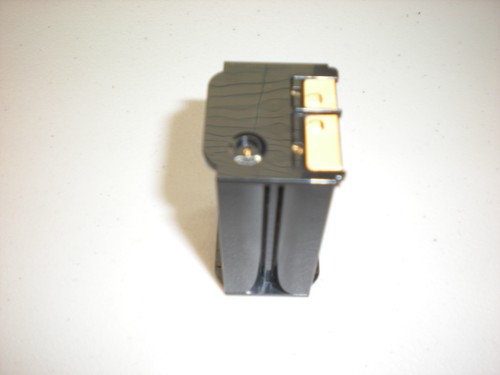 Sony TCD-D8 DAT or Sony TCD-D7 Original OEM Battery Adapter AA Mint - Picture 2 of 6