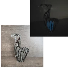 Dynasty Gallery 1951 Art Glass Zebra Figurine Paperweight Glow In The Dark