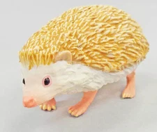 Mini Figure Hedgehog (standing ver./beige) "Capsule Q Museum Mysterious Pet