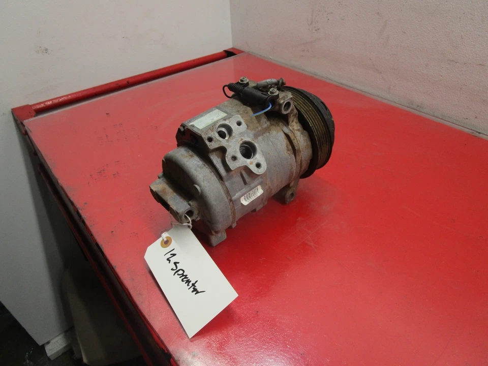 07-12 FREIGHTLINER SPRINTER COMPRESSOR AC AR CONDICIONADO FABRICANTE DE EQUIPAMENTO ORIGINAL - Imagem 4 de 4