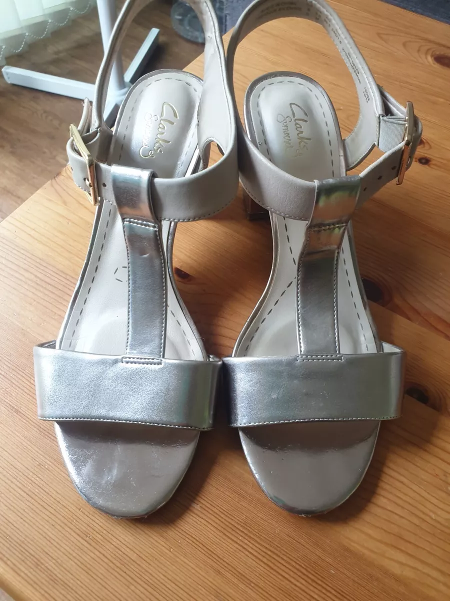 Clarks block top heel sandals