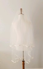 David's Bridal ivory lace edge 2 tier fingertip veil