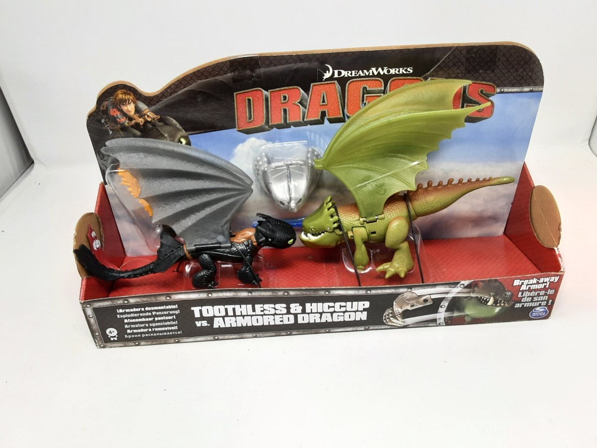 神話と魔法の世界へThe ARMOURED DRAGON すず製の置物 Dreamworks Dragons Toothless & Hiccup vs Armored Dragon - Brand