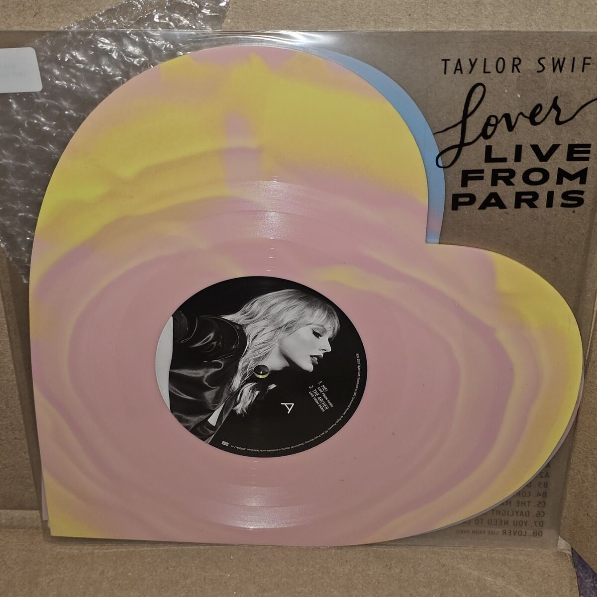 Taylor Swift LOVER (Live From Paris) ❤️ HEART SHAPED VINYL Taylor Swift LOVER (Live From Paris) ❤️ HEART SHAPED VINYL