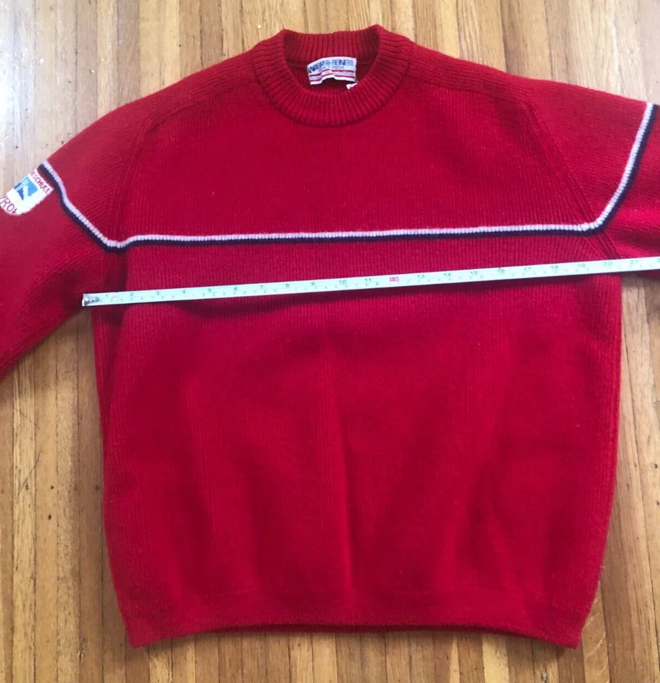 Boy's Medium - Large Vintage Austria Red Ski Wool Sweaters - Image 3 of 4