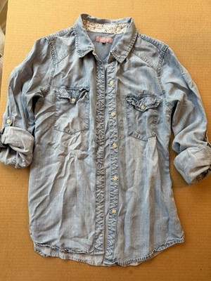 Harper Light Wash Chambray Button-Up Shirt Size Small