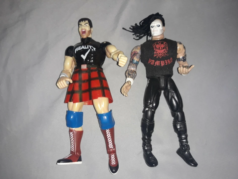 WCW ToyBiz VAMPIRO Figura TNT T-Shirts 'N Tattoos 2000 y Roddy Piper Figura #JVS Foto 2 de 4