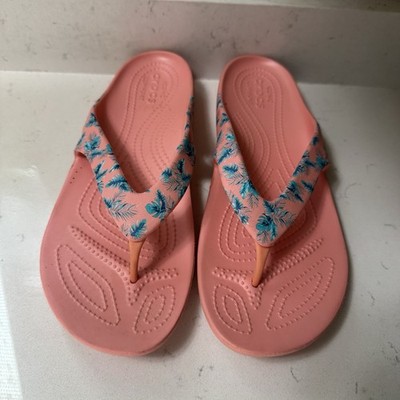 NWOB Crocs - Kadee II Coral Pink Melon Tropical Floral Flip Flops W 11