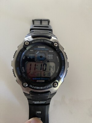 CASIO ILLUMINATOR 200M デジタル腕時計 Casio Illuminator Men Watch Black Plastic 200m Light Date Alarm