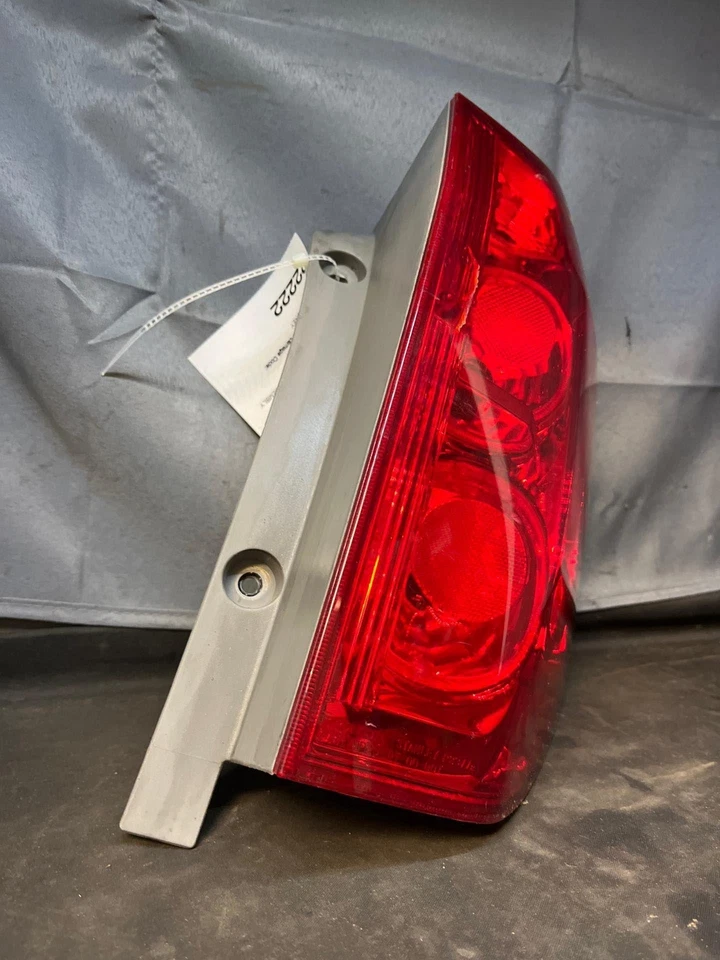 Fits 2003-2008 Honda Pilot Right Taillight Assembly OEM:7005531 Foto 2 de 4