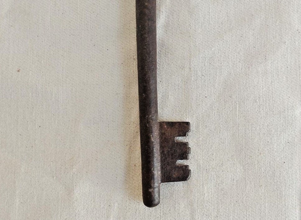 Picture 4 of 10