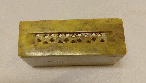 Hand Carved Trinket Box Jewelry Pill Box  with flower inlay and vented sides  - Picture 5 of 9