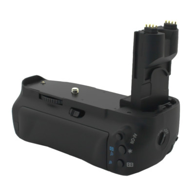 ◇ CANON キャノン EOS 7 + BATTERY PACK BP-300 フィルムカメラ AF