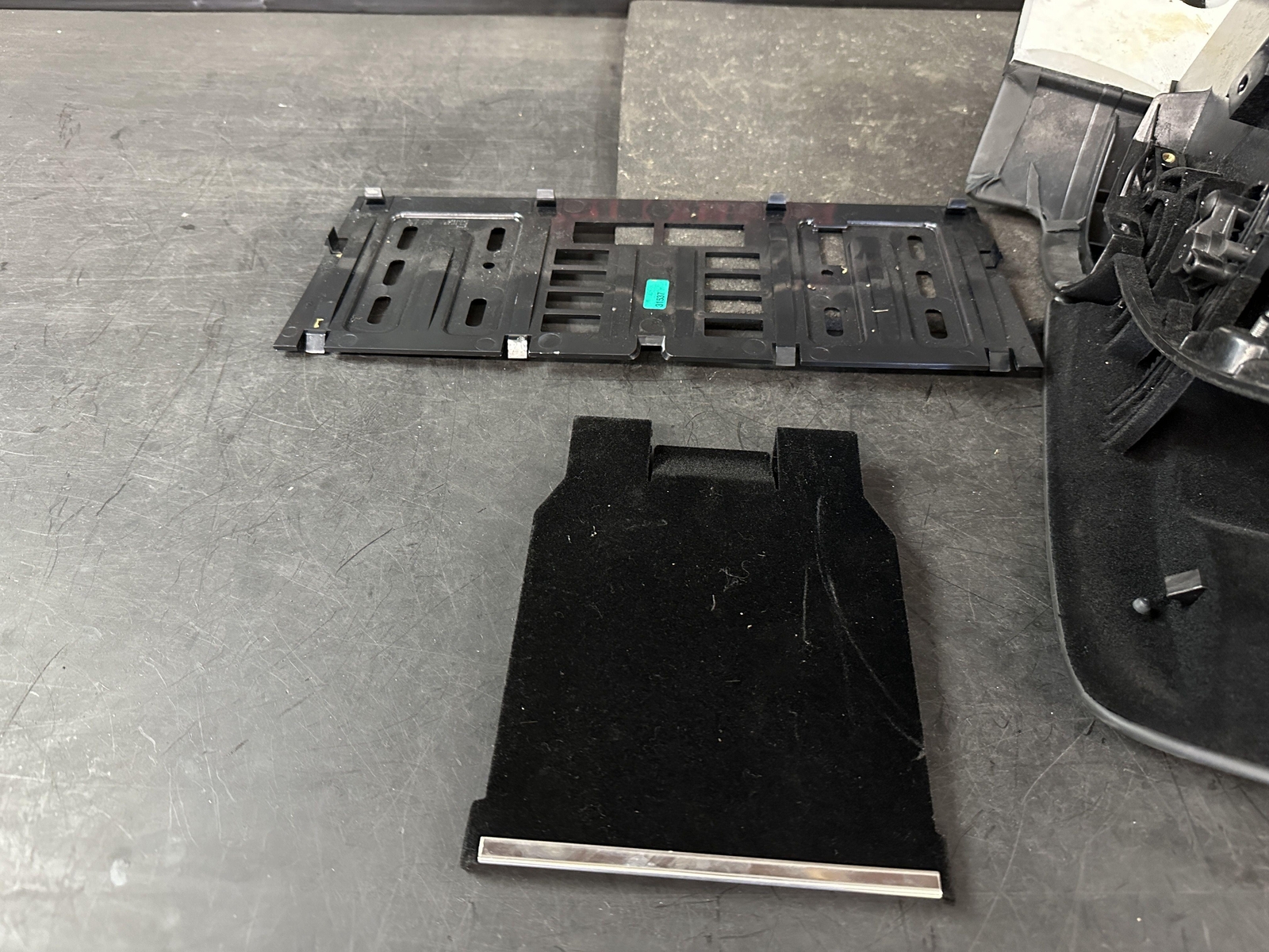 11-18 BENTLEY CONTINENTAL GT DASH GLOVE BOX STORAGE COMPARTMENT BLACK 3W1857735F