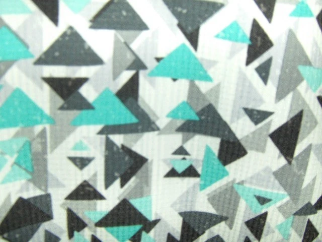 Med Couture - triangles scrub top - X Large - Image 2 of 3