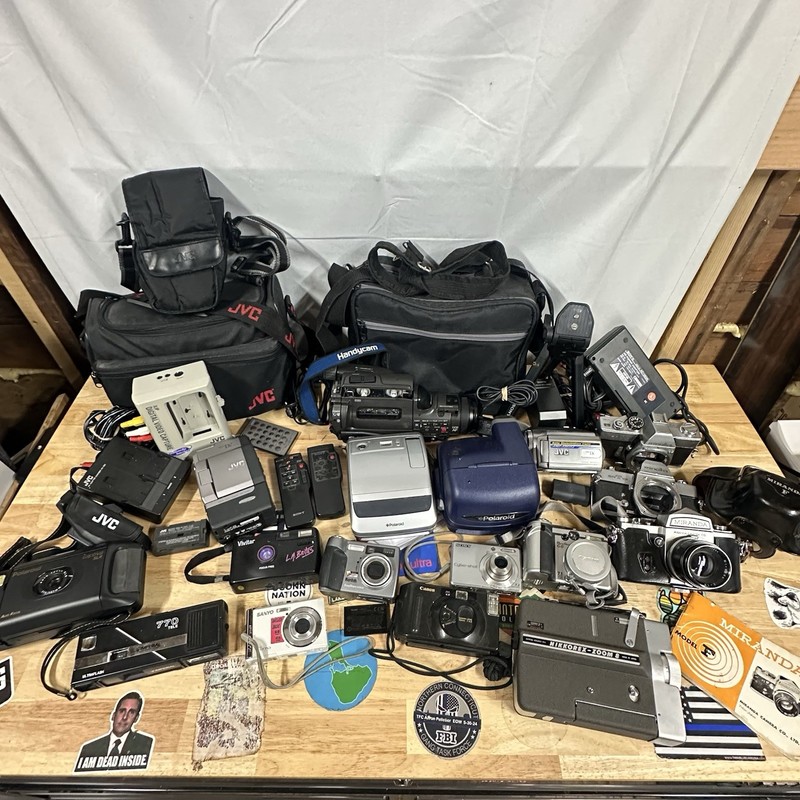 HUGE Camera Lot Sony Canon Kodak Mintolta Polaroid JVC Sanyo As Is Parts Repair