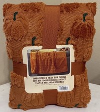 NWT VIRAL TIK TOK COSTCO EMBROIDERED FAUX FUR HALLOWEEN FALL THROW PUMPKIN