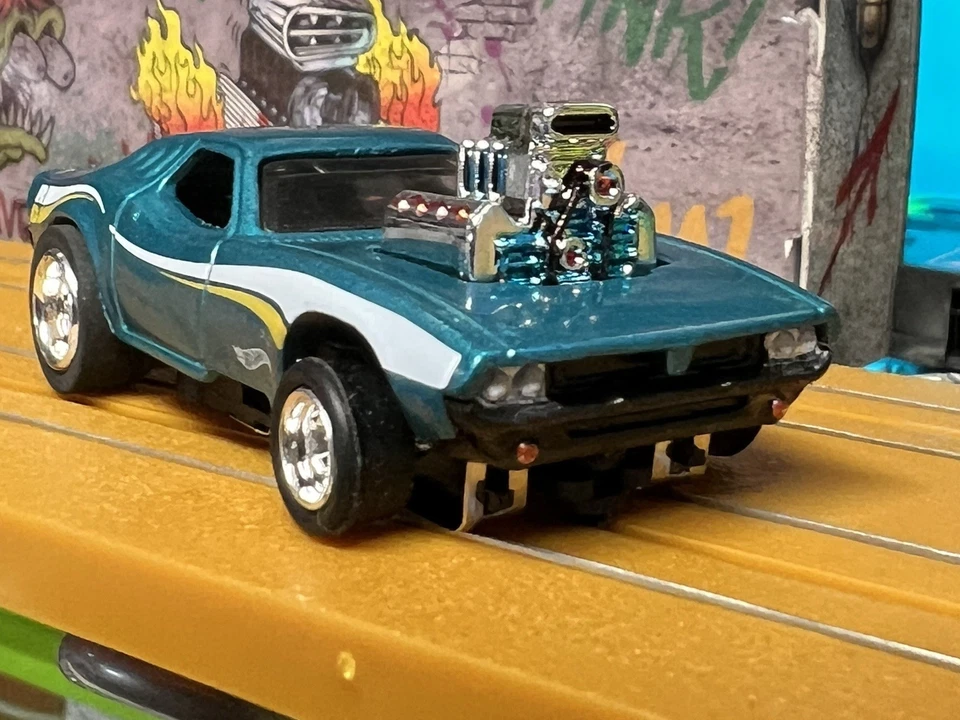 Carro de autorama personalizado Hot Wheels Rodger Dodger 4 engrenagens auto World Tuned corpo fundido pesado - Imagem 2 de 4