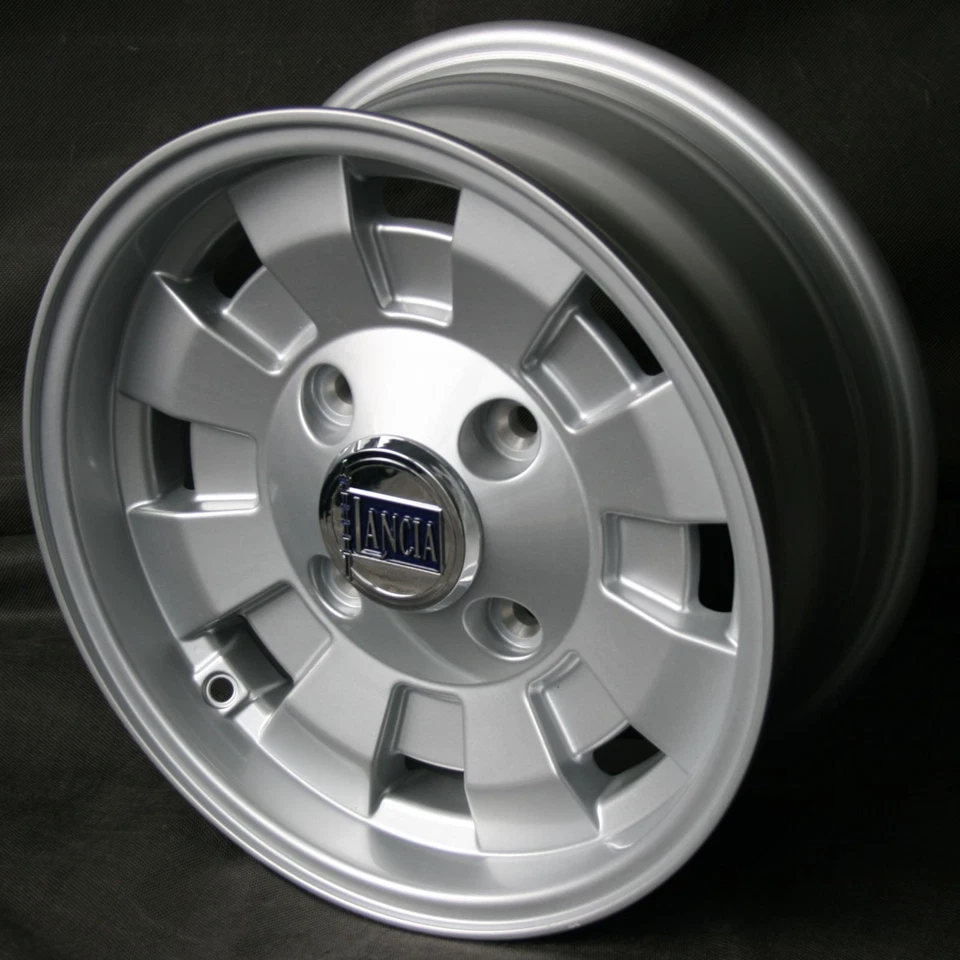14 Zoll Felgen CD28 6x14" 4x130 ET22,5 84,1 Silber Lancia 2000 Fulvia - Bild 1 von 1