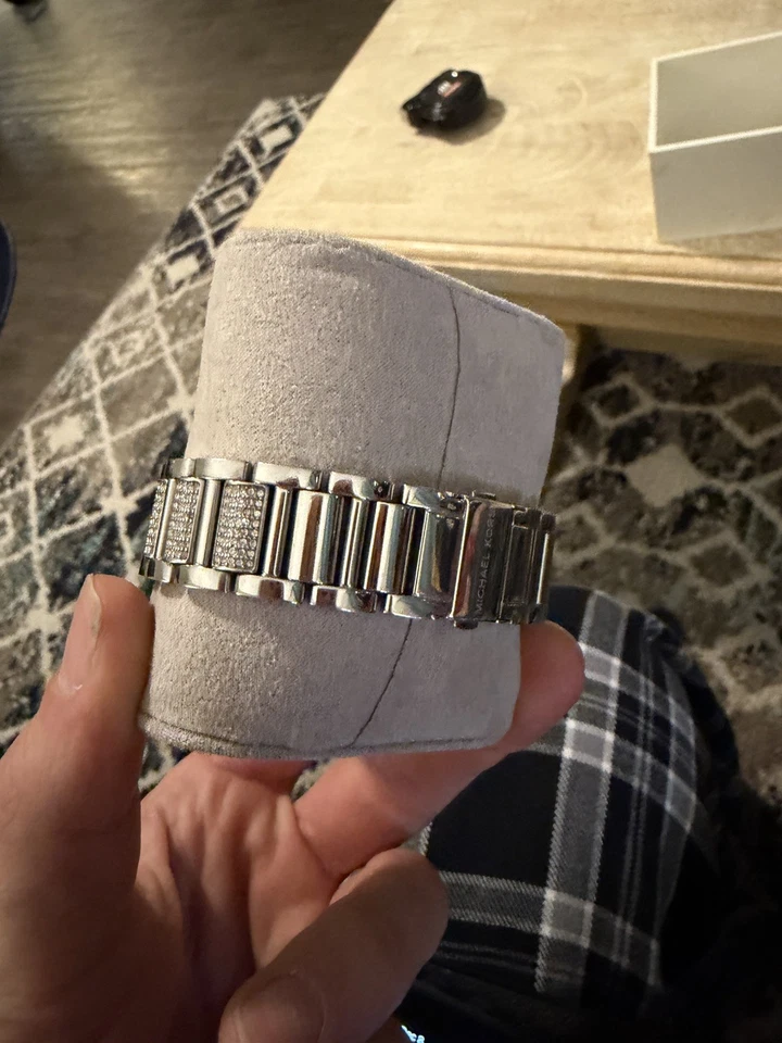 Michael Kors Sawyer 银色,银色 GLITZ 铺面表带手表 MK6281 — 第 3/4 张图片