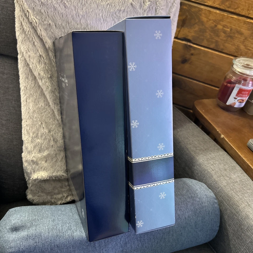 Muñeca Barbie Club de Coleccionistas Mattel Holiday Treasures 2001 - Caja Original Foto 4 de 4