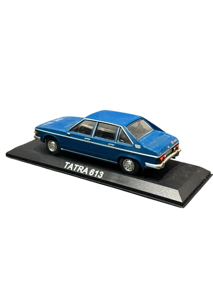 Tatra 613 压铸模型汽车 – 1: 43 比例 – 复古蓝色轿车收藏品展示 — 第 2/4 张图片