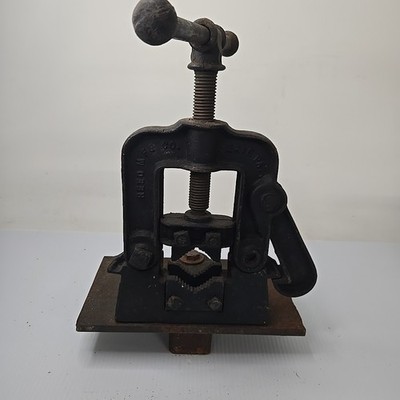 Vintage Reed Mfg. Co, Erie PA, No.71 Pipe Vise Clamp, Patent 1914, GC.