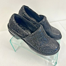 B.O.C. Born Concept Black Leather Clogs Women's Size 9.5