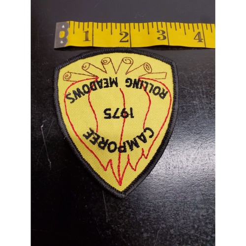 Vintage Girl Scouts 1975 Camporee Rolling Meadows Patch - Picture 3 of 3