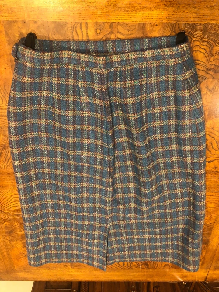 L.L. Bean Skirt Blue Plaid 100% Pure  Wool Lined  32" Waist England  Size 18 - Image 4 of 4