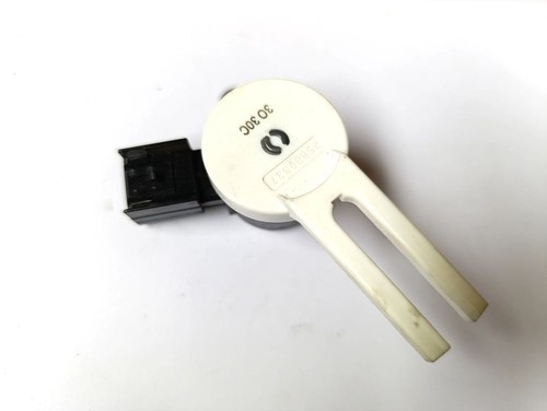 Opel Insignia A 2015 Kupplungsschalter 25889337 UST103054