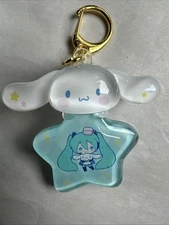 Sanrio MAX LIMITED 1 CINNAMOROLL HATSUNE MIKU Hanger Keychain Backpack Bag Clip