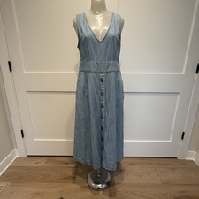 GAP Denim Midi Dress Size 8 Button Front Chambray V Neck Cottagecore Classic