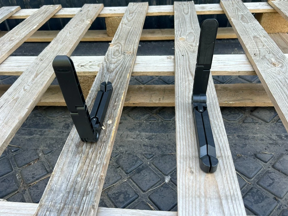 ARKON FOLD-UP TRAVEL STAND FOR APPLE iPad , Iphone and other devices - Image 3 of 4