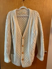 GLENAIRN regd  MEN'S  HAND LOOMED IN IRELAND 100% WOOL BUTTON DOWN SWEATER