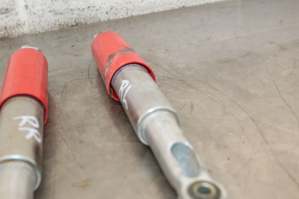 Juego de amortiguadores traseros izquierdo derecho Honda CT90 1978 Trail suspensión S709 Foto 2 de 4