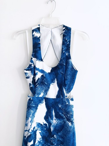 Maxi Vestido Aritzia Talula Estampado Peekaboo Para Mujer XS Azul Halter Espalda Abierta Scoop - Imagen 7 de 12