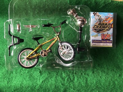 RARE Road Champs BXS SERIES 4 (HARO BIKES) All Die Cast Bike 3 in 1 Trick Stick