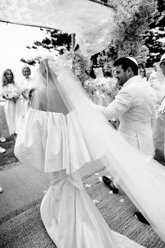 Velani Wedding Dress Size 6-8 - Picture 10 of 12