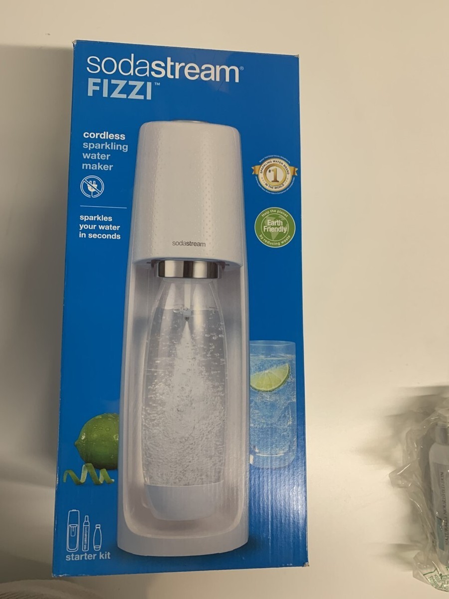SodaStream Fizzi Soda Maker w everything you need ti get started