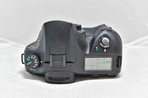 Pentax K10D with D-BG2 Battery Grip/ remote, Perfect condition - Picture 5 of 8