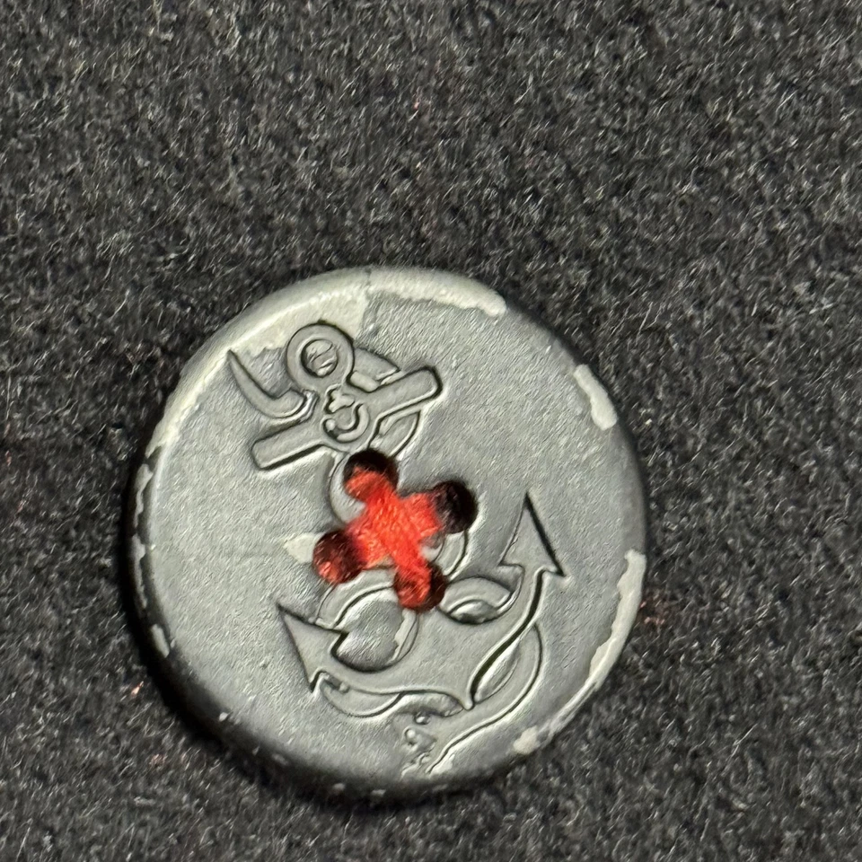 Куртка мужская Mishka Peacoat средний размер черная шерстяная нашивка на череп красная подкладка пуговицы Нью-Йорк - Изображение 4 из 4